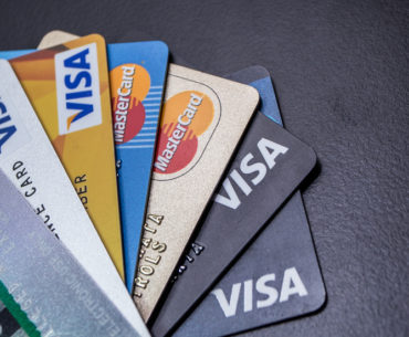 Unemployment and credit cards in the UAE 14
